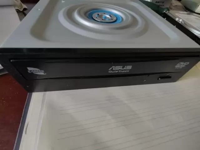 ASUS DVD-E818A9T thumbnail