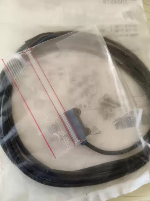 SICK Sensor WTB2S-2N1330 thumbnail