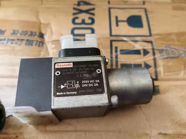 Rexroth Valve R901108001 thumbnail