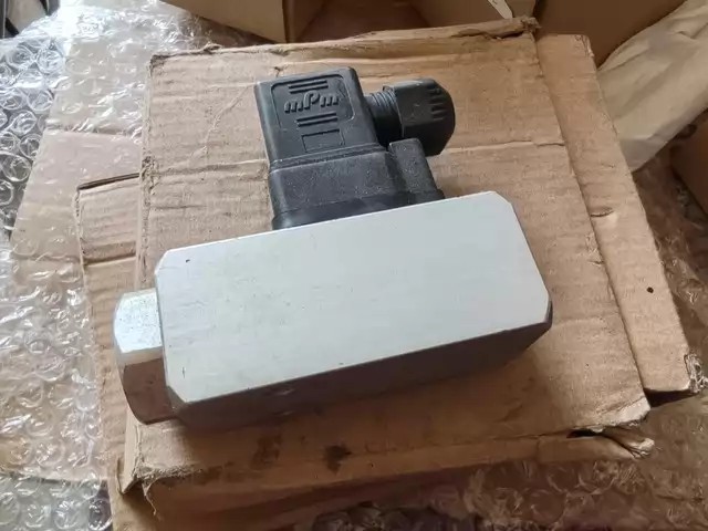 Karcowl Switch SE2-H3A3K2 thumbnail
