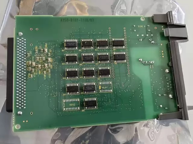 FANUC Circuit Board A20B-8101-0100/06A thumbnail