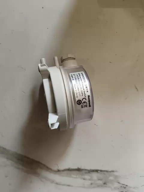 Honeywell Switch DPSN200A thumbnail