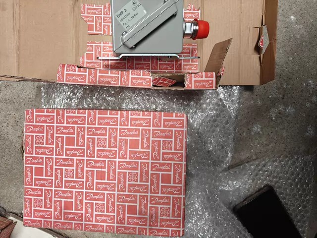 Danfoss Switch 060-312166 thumbnail