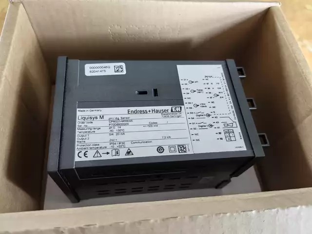 E+H Transmitter CPM223-MR8005 thumbnail