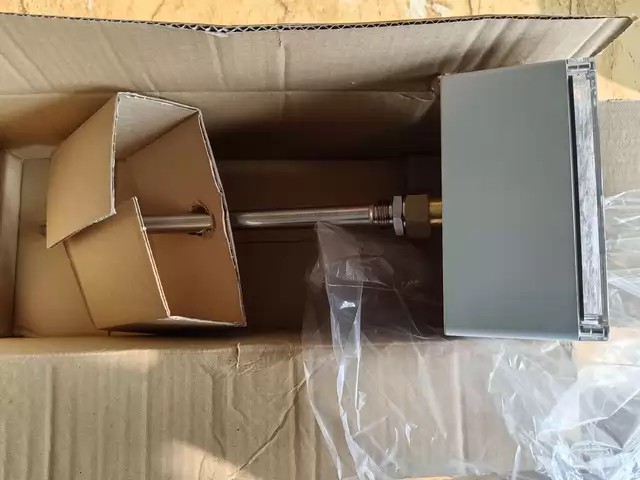 Rexroth Temperature Sensor AB31-14/3-1A2A-TA thumbnail