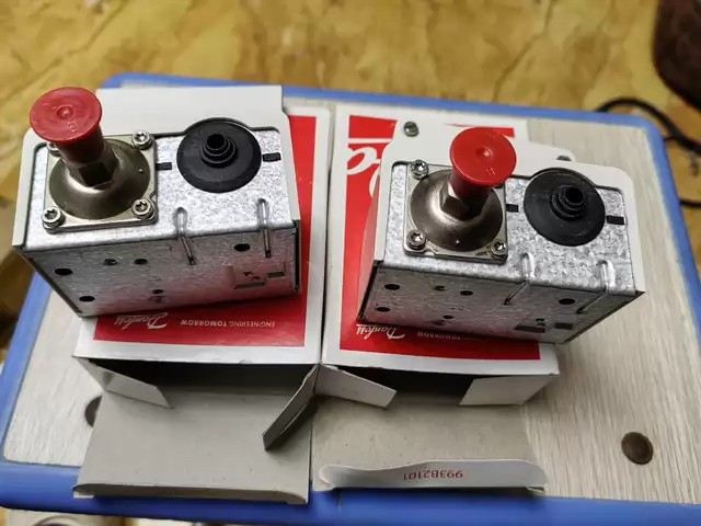 Danfoss Pressure Sensor KP6W thumbnail