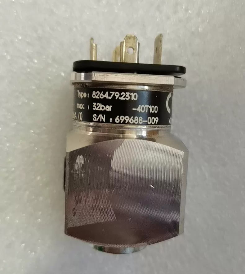 Trafag Pressure Transmitter 8264.79.2310