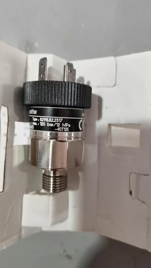 Trafag Pressure Transmitter 8298.82.2317 thumbnail