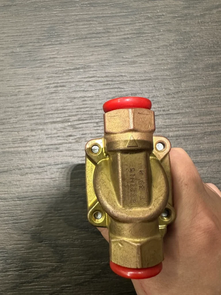 Parker Valve E321H15 thumbnail