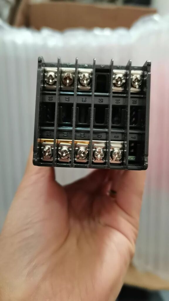 RKC Temperature Controller CH102 - Image 1