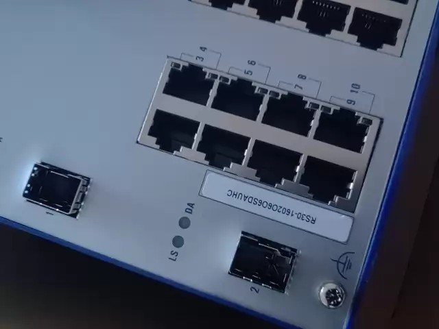 Hirschmann Ethernet Switch RS30-1602O6O6SDAUHC thumbnail