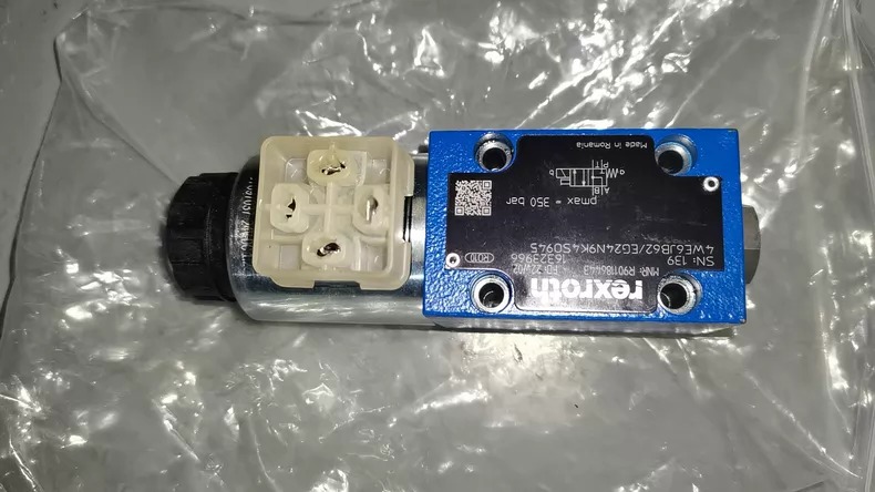 Rexroth Valve R901186443 thumbnail