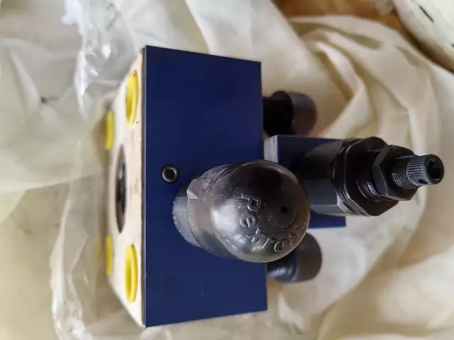 Rexroth Valve DBU2A2-71/400A400 thumbnail