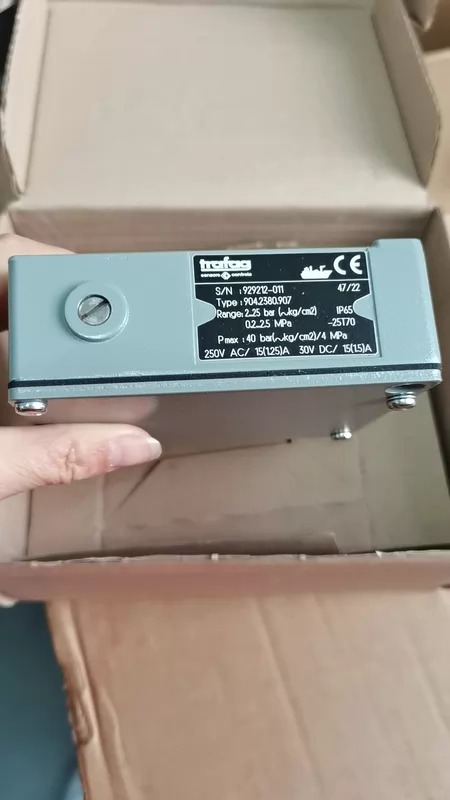 Trafag Pressure Switch 904.2380.907 900.2380.9