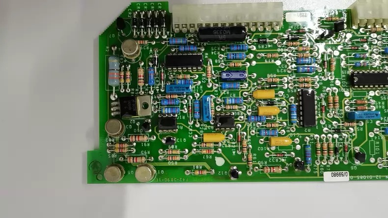 Carrier Circuit Board P/N12-01085-0 R47 990-2891 thumbnail