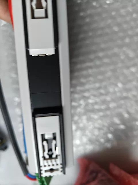 MGate Gateway MB3270 thumbnail