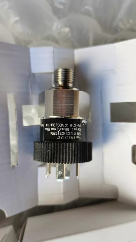 Trafag Pressure Sensor 8288.78.3517