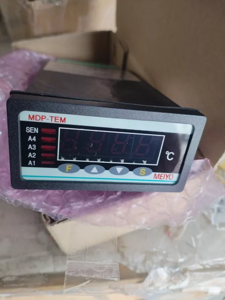 894998018319