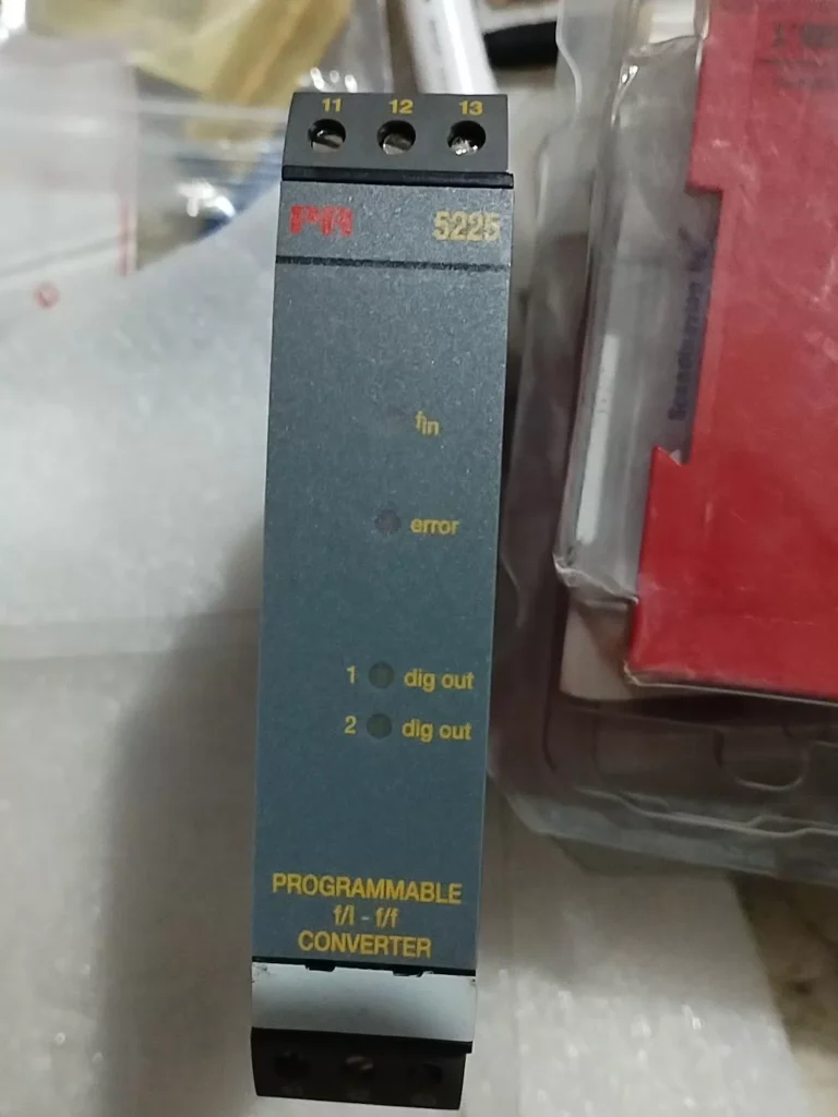 896276268100