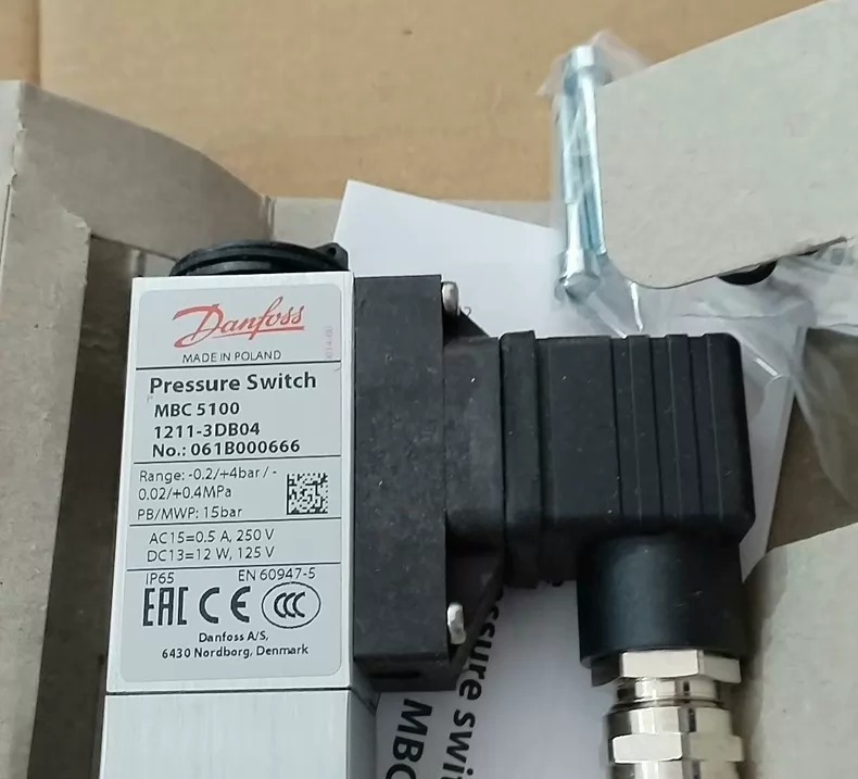 Danfoss Pressure Switch 061B000666