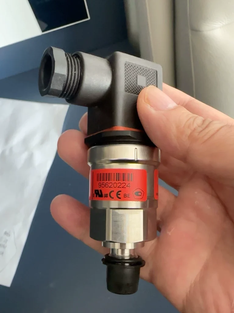 Danfoss Pressure Transmitter 060G1476 thumbnail