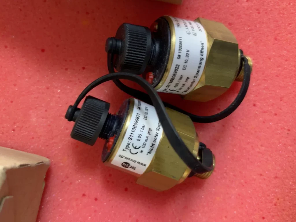 SICSIS Pressure Sensor S1110B069620 thumbnail