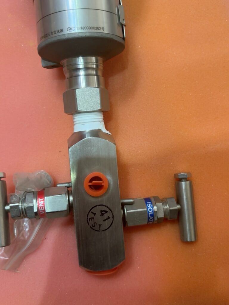 Rosemount Pressure Transmitter 3051S2TG4A2A11A1AB4D1Q4 thumbnail