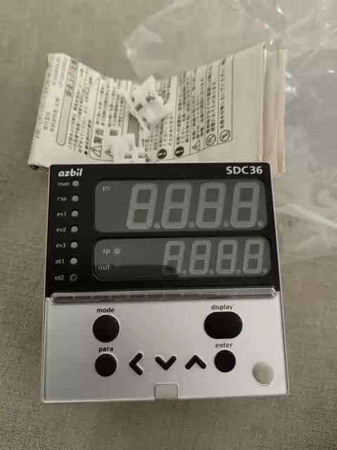 Azbil C36TC0UA3000 thumbnail