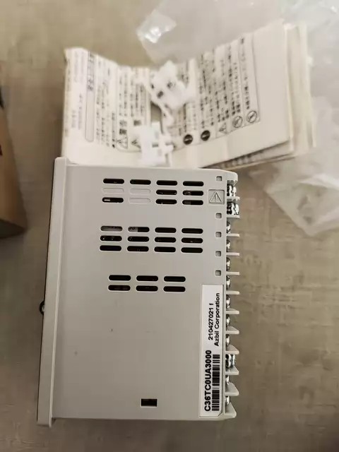 Azbil C36TC0UA3000 thumbnail