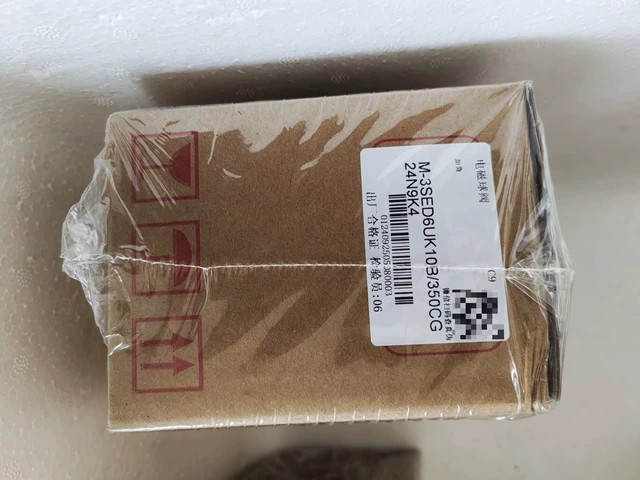 Huade Hydraulic Valve M-3SEW6U30B/420MG24N9K4B12 thumbnail
