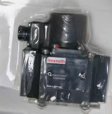 Rexroth Valve R900739342 - Image 1