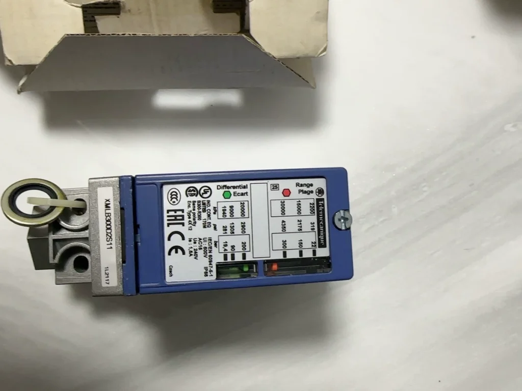 Schneider Electric (Telemecanique) Pressure Switch XMLA020A2S11