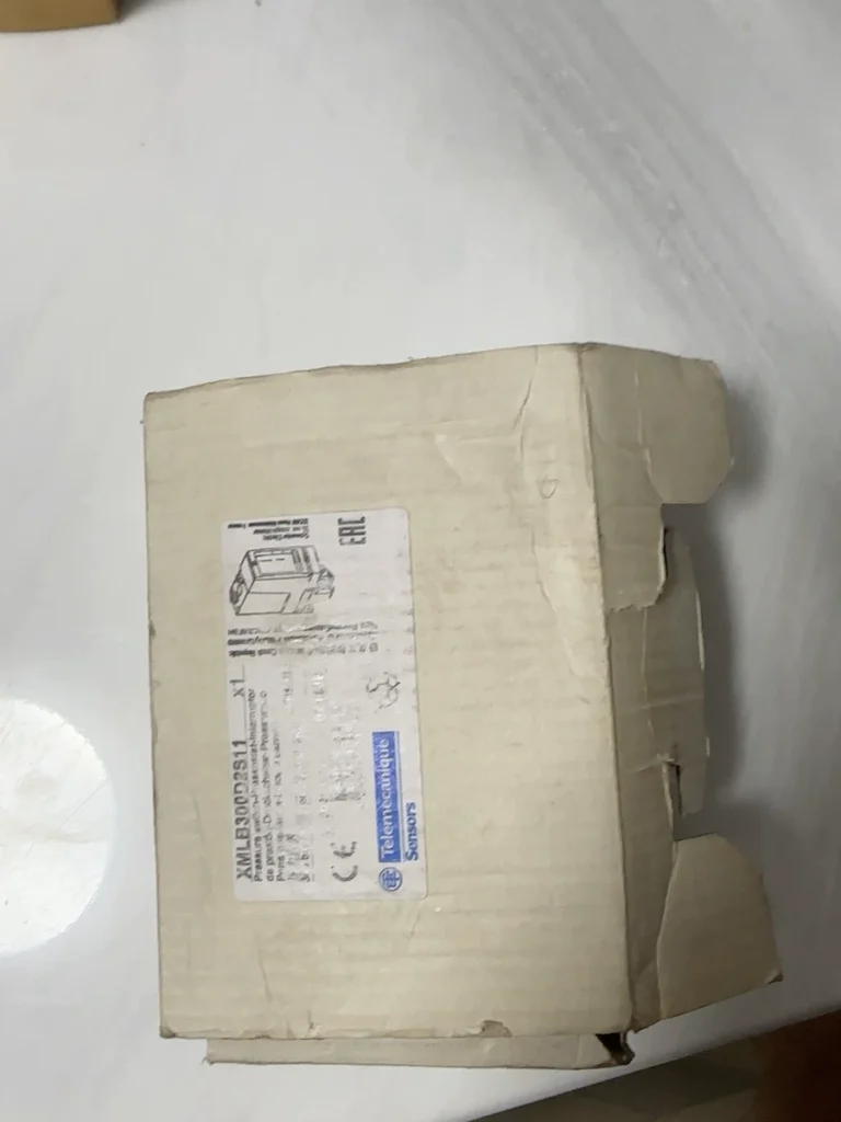 Schneider Electric (Telemecanique) Pressure Switch XMLA020A2S11 thumbnail