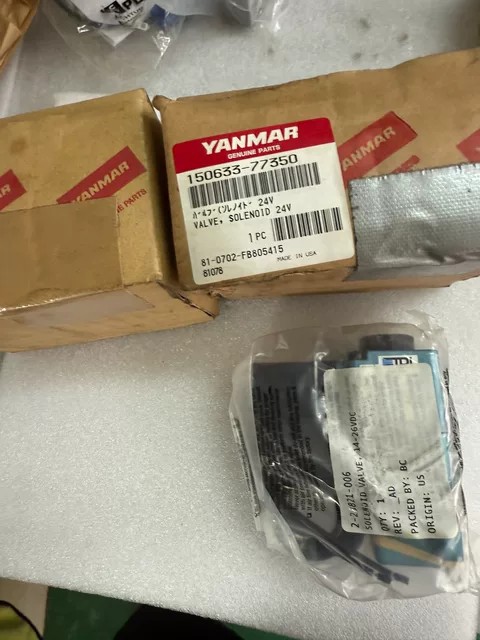 VD Valve 2-28821-006 thumbnail