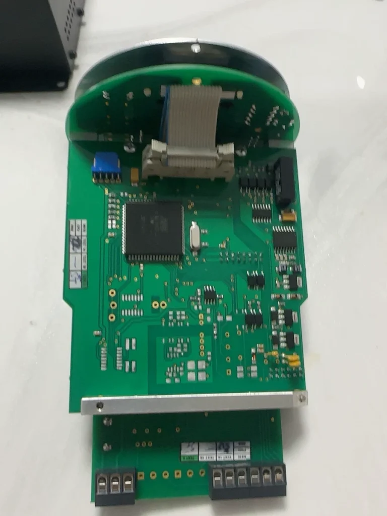 MEATEST Digital Measuring Instrument M-910E thumbnail