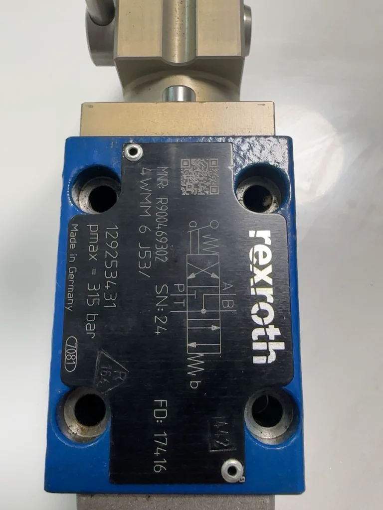 Bosch Rexroth Directional Control Valve 4WMM6 thumbnail