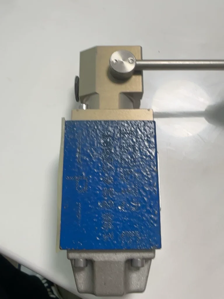 Bosch Rexroth Directional Control Valve 4WMM6 thumbnail