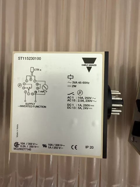 ST+115230100 Temperature Controller ST+115230100 thumbnail
