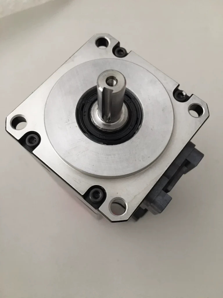 FANUC Servo Motor A06B-2115-B805 thumbnail