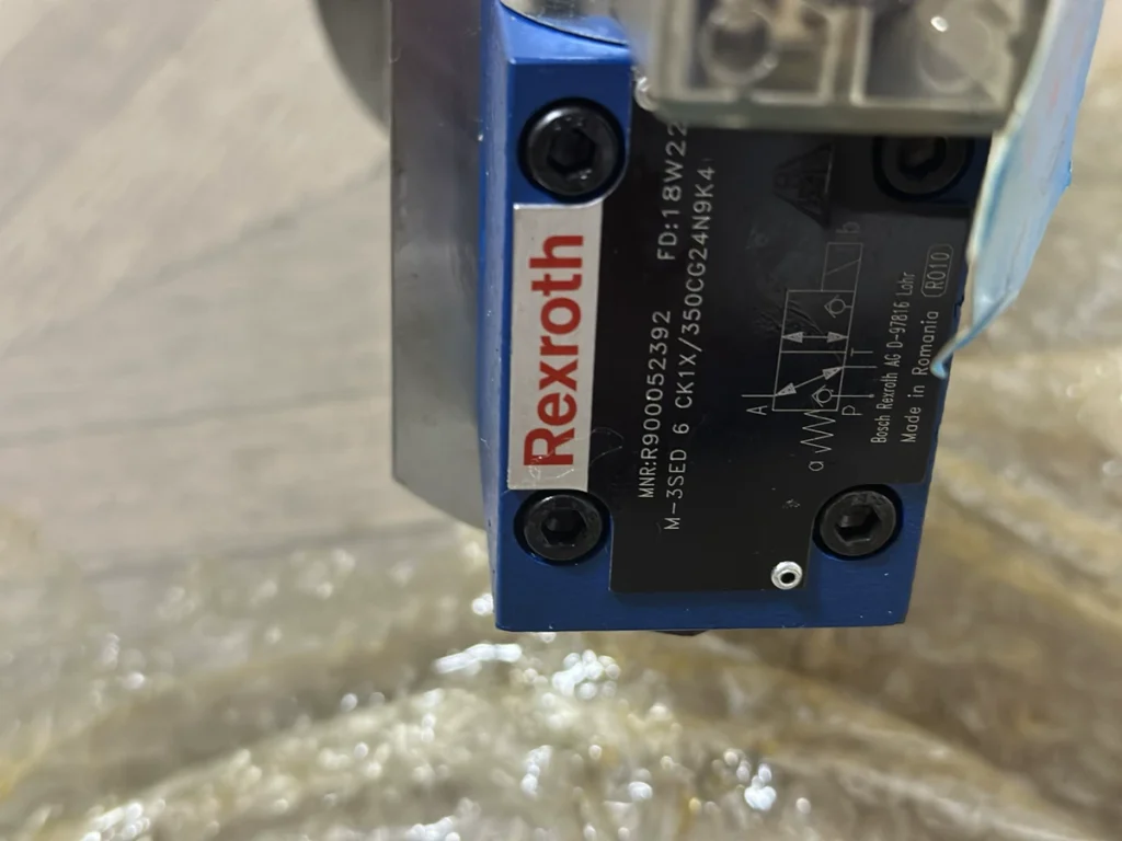 Bosch Rexroth Valve M-3SED thumbnail