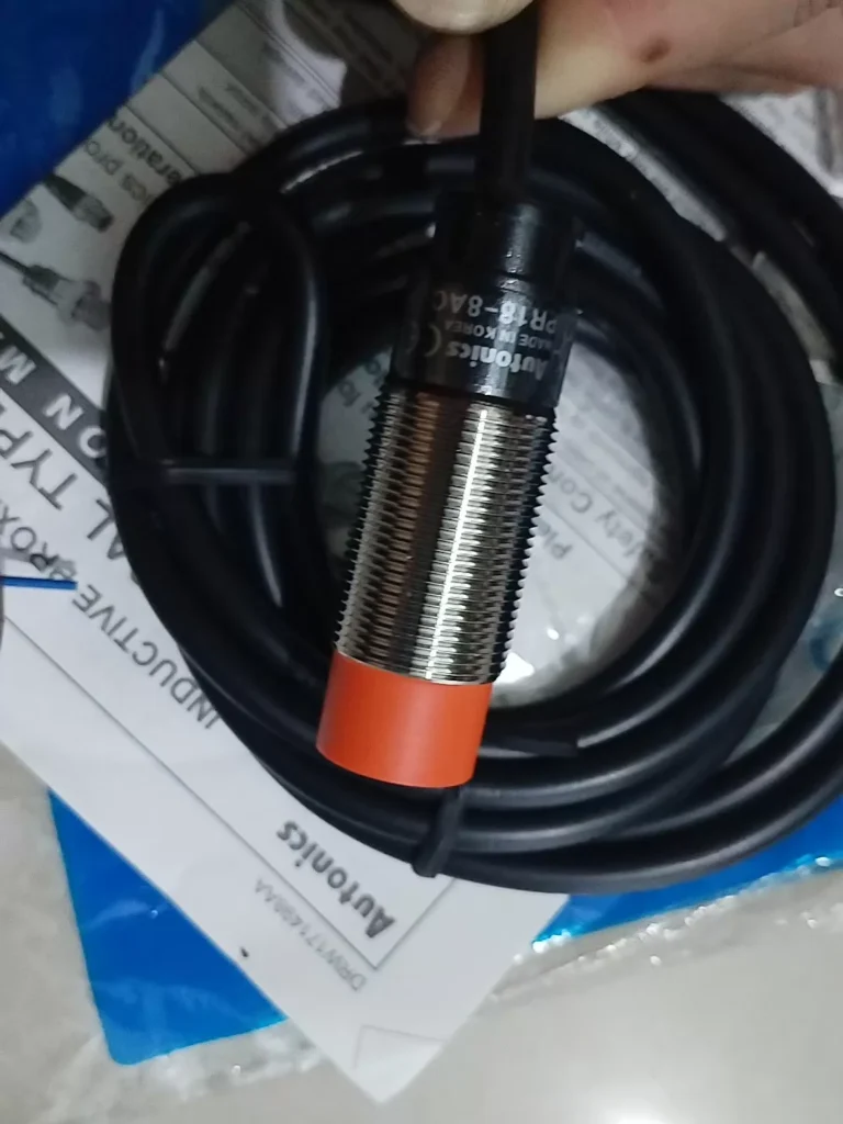 Autonics Proximity Sensor PRT18-8AC