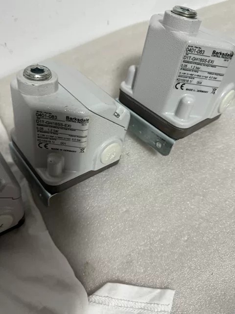 Barksdale Switch D1T-M3SS-EXI thumbnail