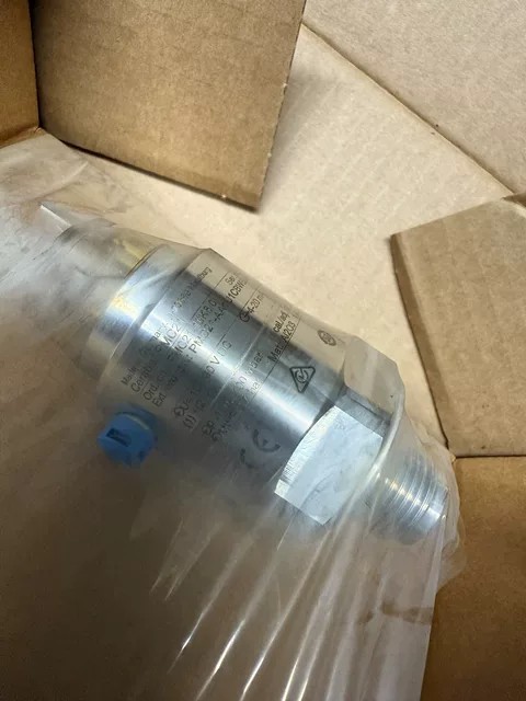 Endress+Hauser Pressure Transmitter PMP23-27F5/0 thumbnail