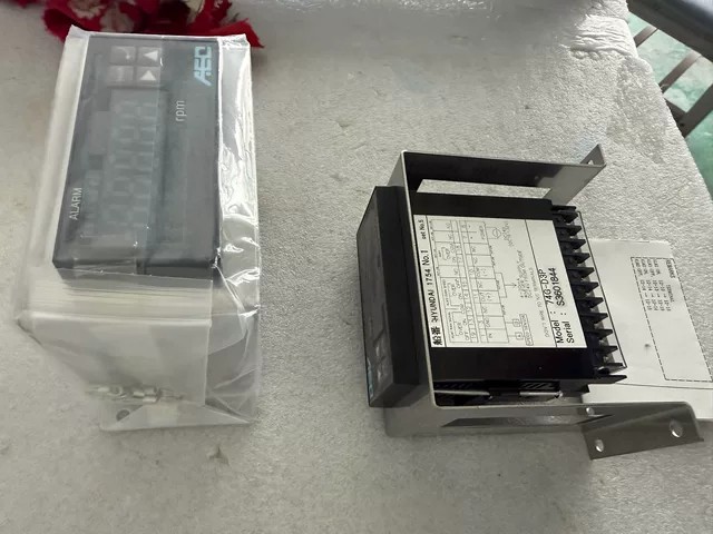 AGC Pressure Intensifier 74G-D3P thumbnail