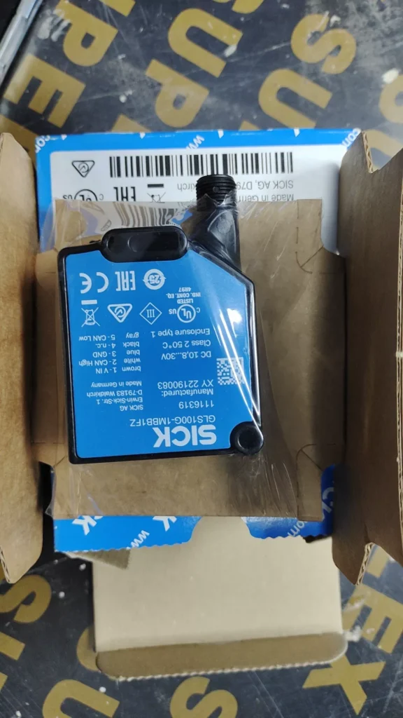SICK Photoelectric Sensor GLS100G-1MBB1FZ thumbnail