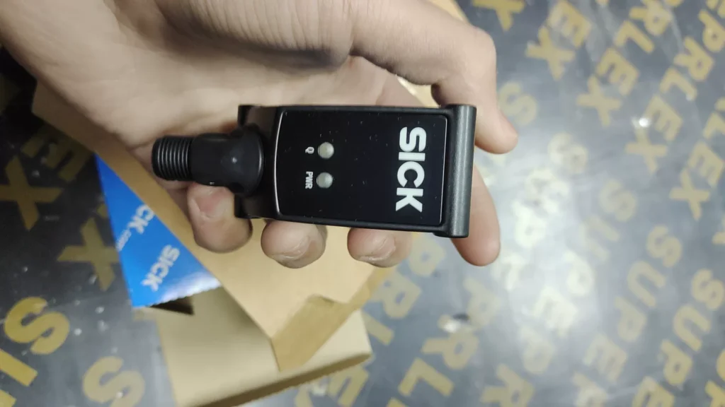 SICK Photoelectric Sensor GLS100G-1MBB1FZ thumbnail