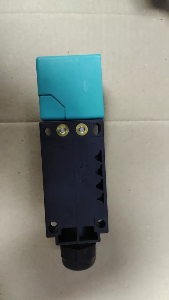 Pepperl+Fuchs Sensor NJ20+U10+E2 111572 thumbnail