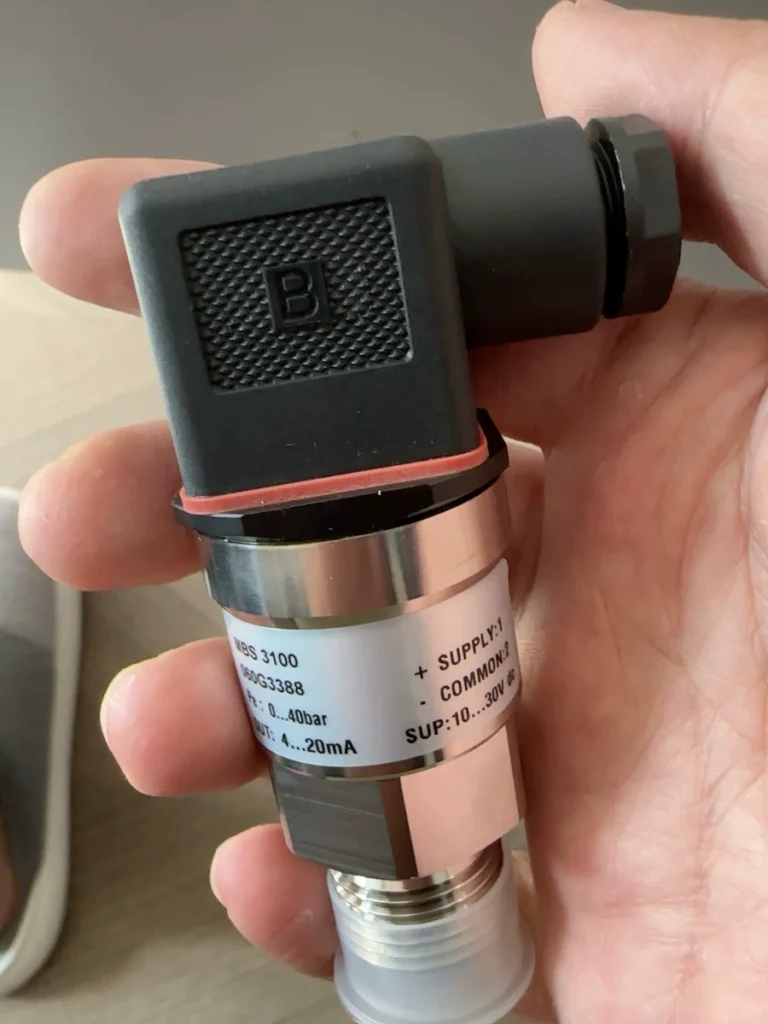 Danfoss Pressure Sensor MBS 3100 / 060G3388 thumbnail