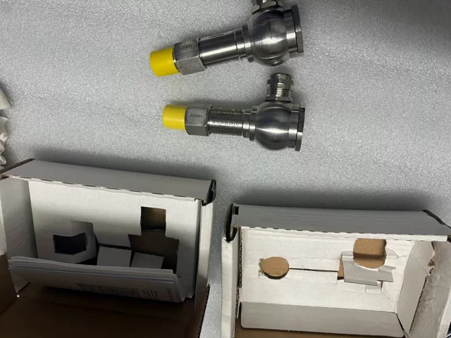 KONGSBERG Pressure Transmitter GT402E4C0.6L thumbnail