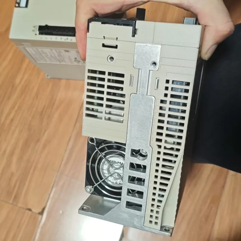 Yaskawa Servo Drive SGDV-120A15A